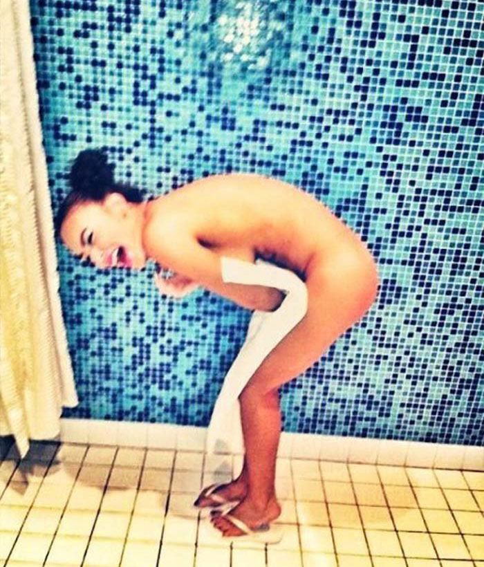  голая. Фото - 4