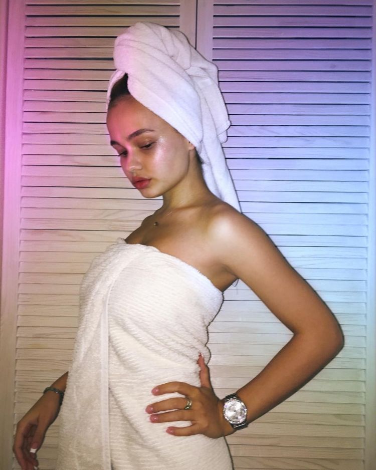  голая. Фото - 64