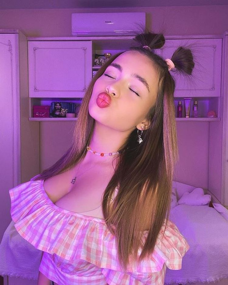  голая. Фото - 96