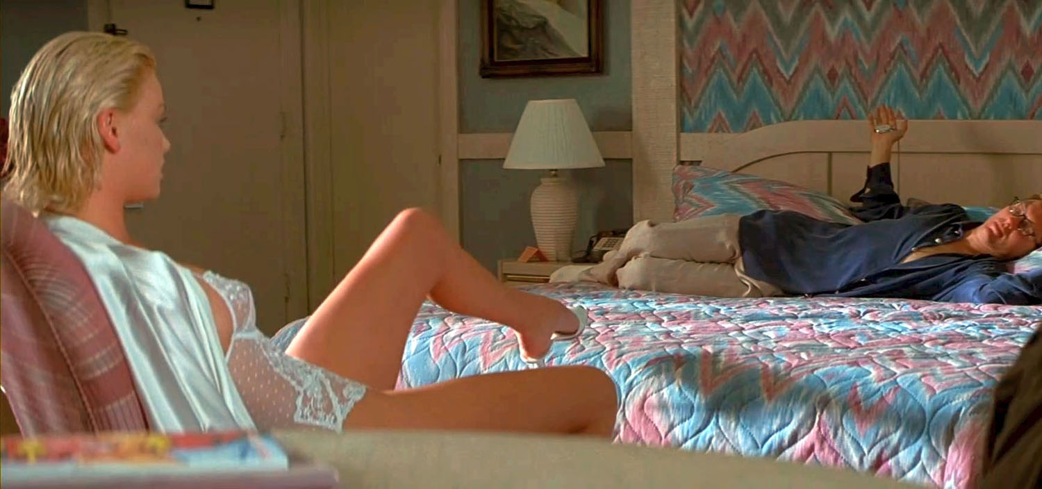 Шарлиз Терон голая. Фото - 196