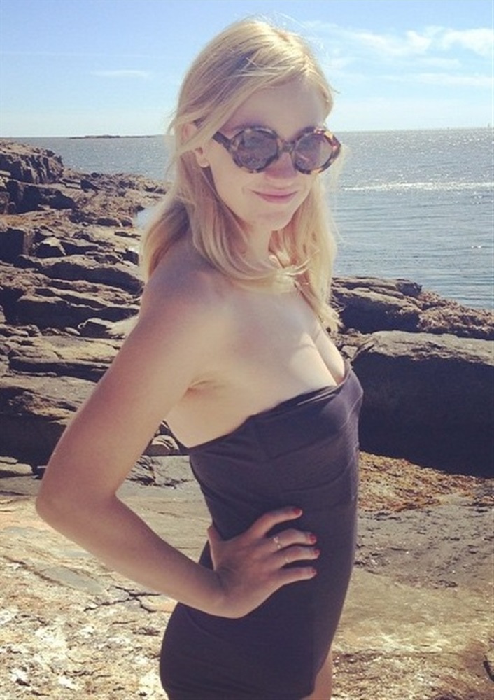 Эбби Эллиотт голая. Фото - 12