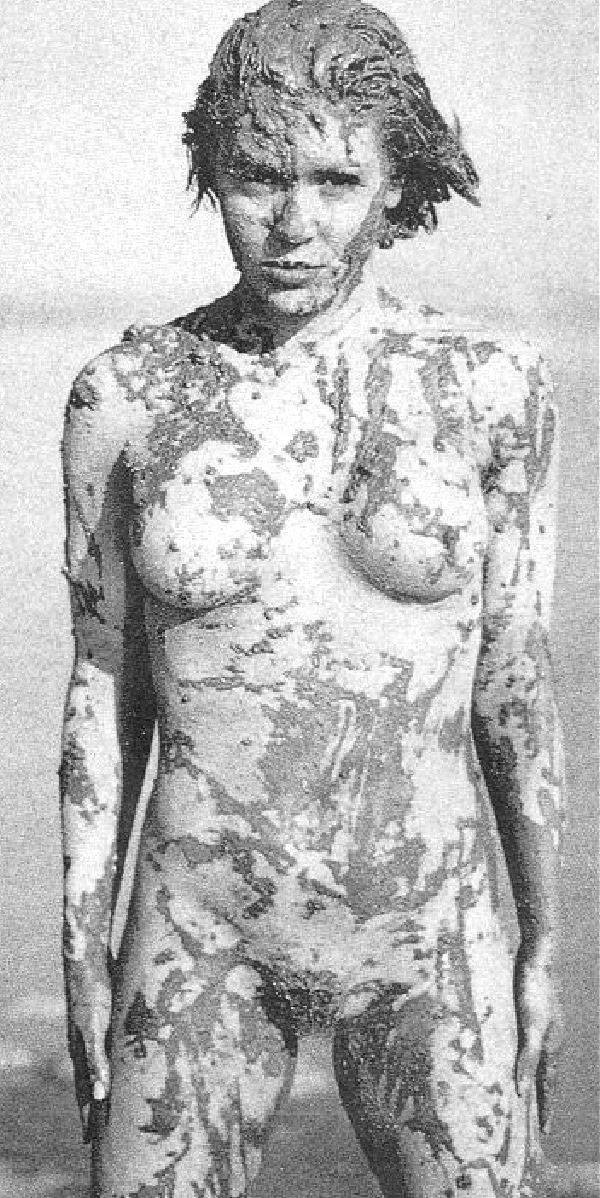 Алисса Милано голая. Фото - 17