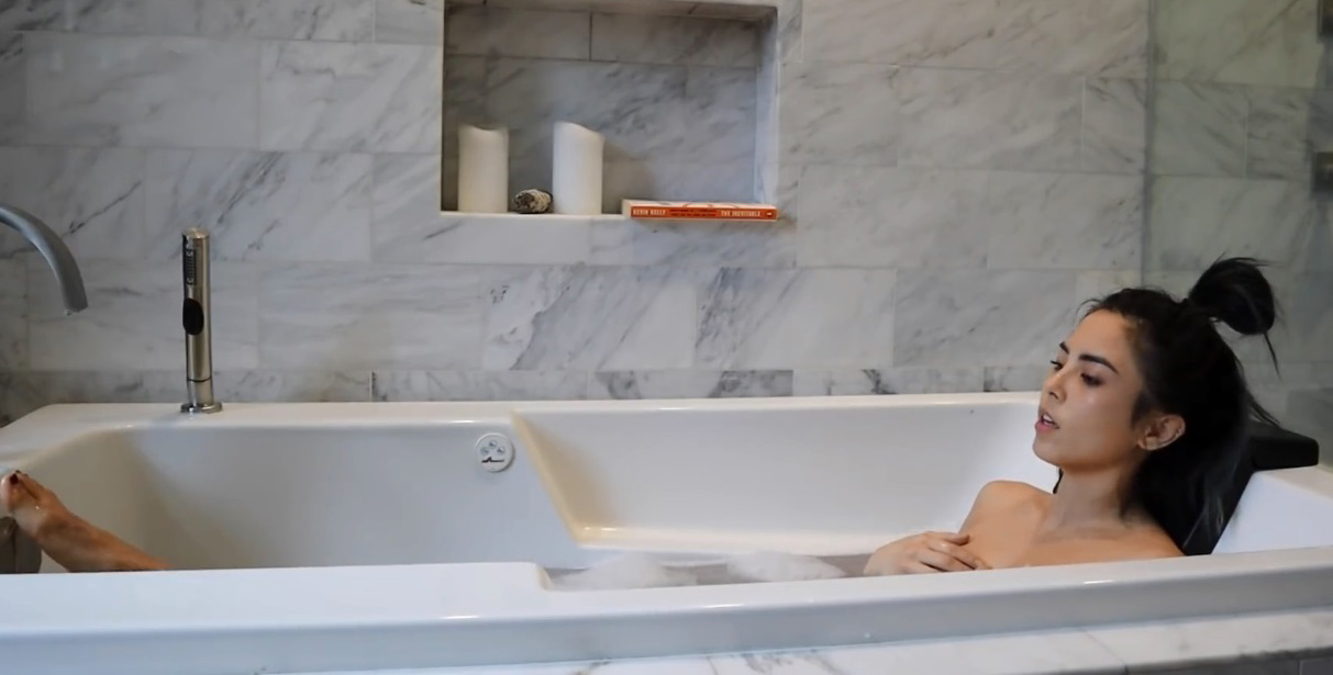 Анна Акана голая. Фото - 37