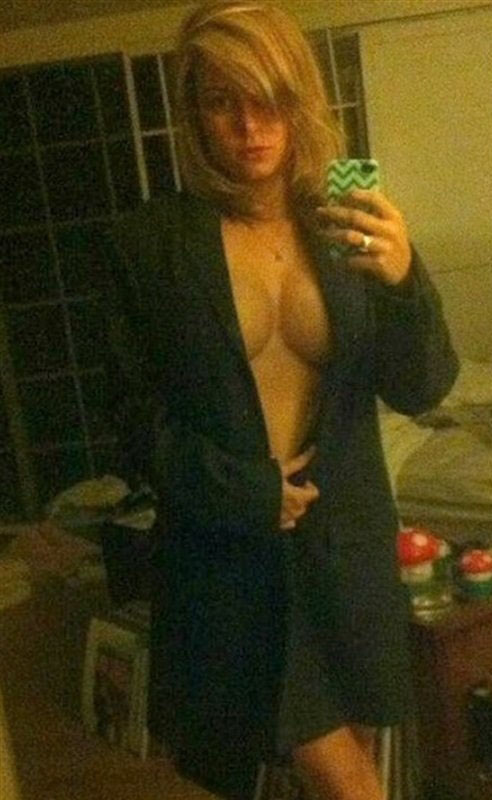 Бри Ларсон голая. Фото - 638