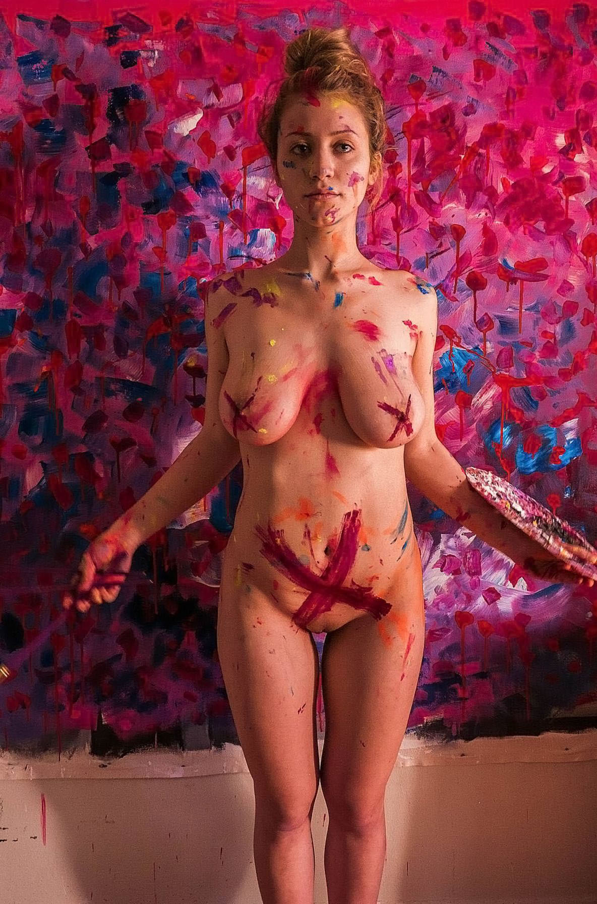 Кэйли Кауэн голая. Фото - 35