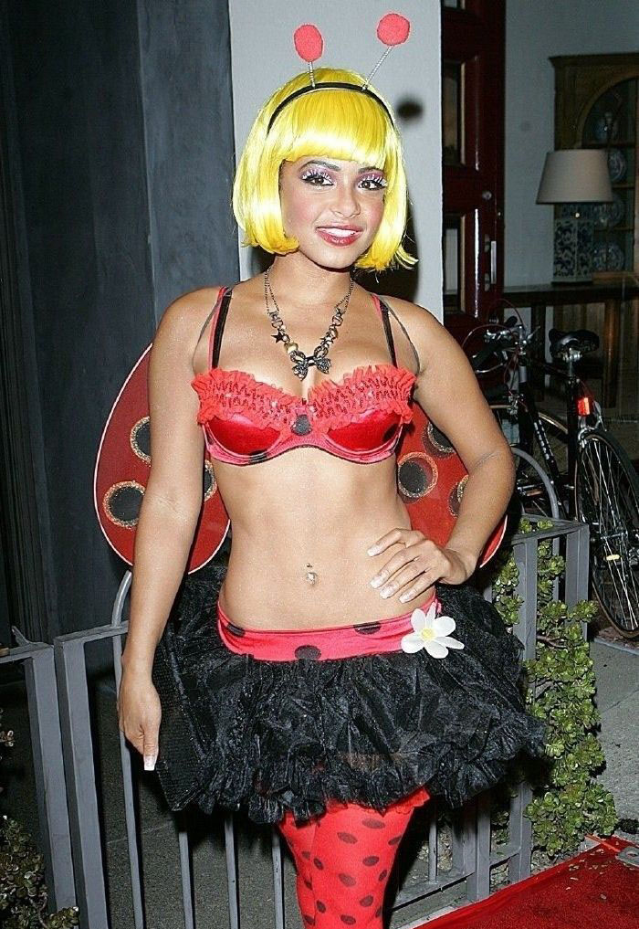 Кристина Милиан голая. Фото - 40