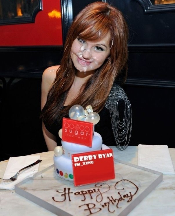 Дебби Райан голая. Фото - 26