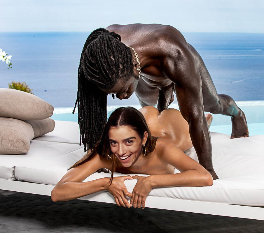 Дикси Д’Амелио голая. Фото - 47