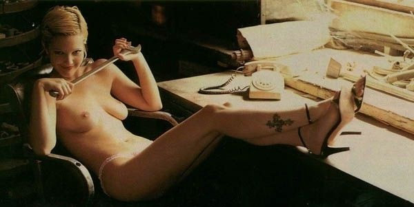 Дрю Бэрримор голая. Фото - 28