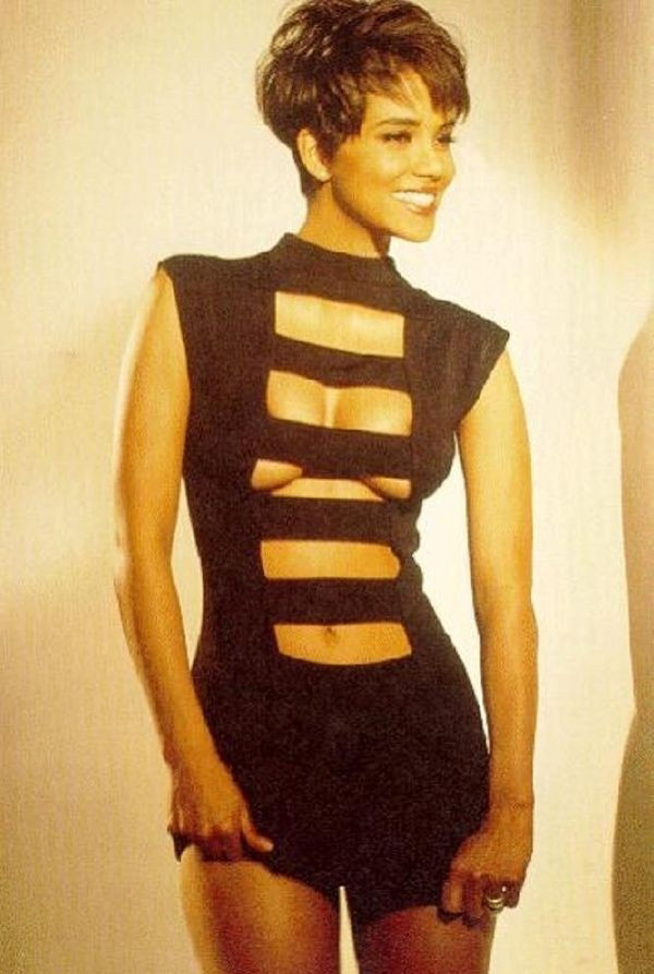 Холли Берри голая. Фото - 17