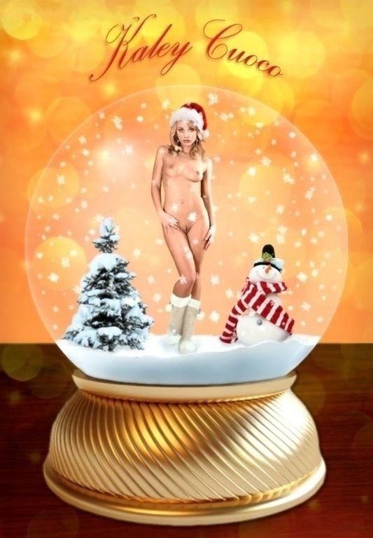 Кейли Куоко голая. Фото - 4