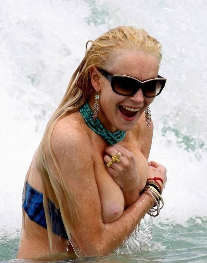 Линдси Лохан голая. Фото - 75