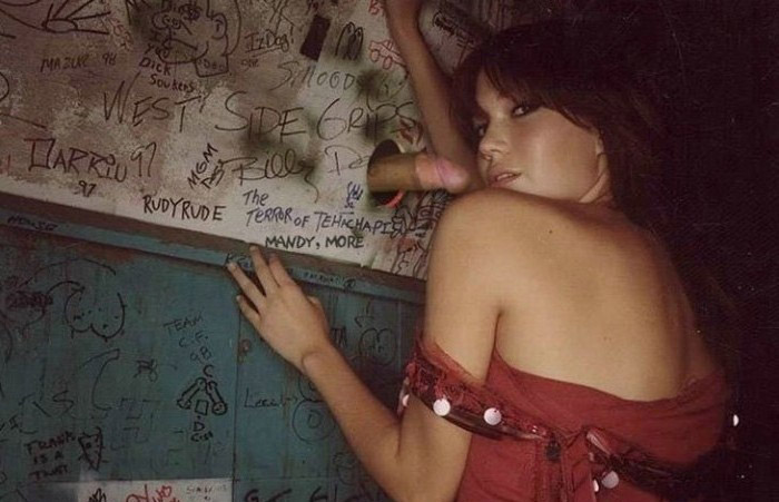 Мэнди Мур голая. Фото - 35