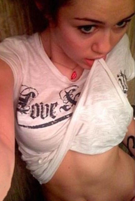 Майли Сайрус голая. Фото - 4