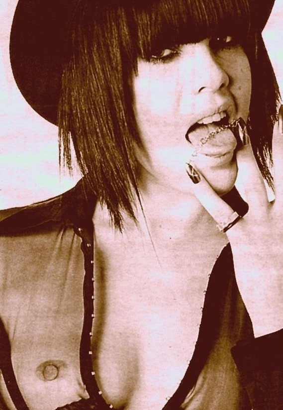 Пинк голая. Фото - 4