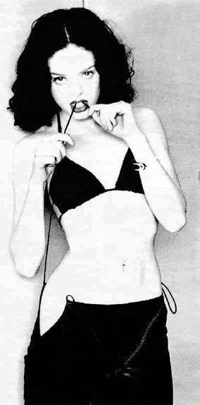 Роуз Макгоуэн голая. Фото - 33