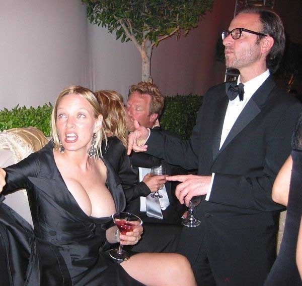 Ума Турман голая. Фото - 23